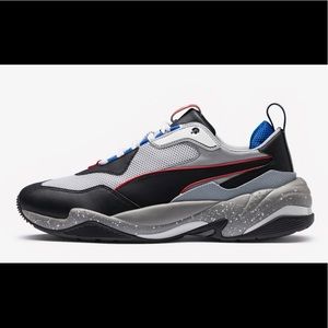 PUMA - Thunder Collection!! NEVER WORN!